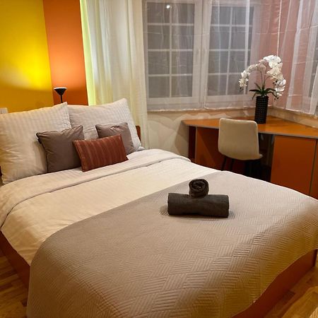 Large, Luxury Condo With Sauna แชมิตช์ ภายนอก รูปภาพ