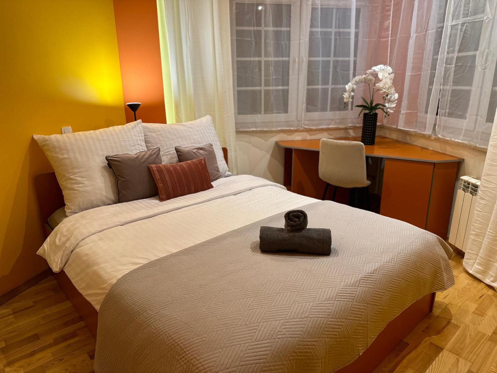 Large, Luxury Condo With Sauna แชมิตช์ ภายนอก รูปภาพ