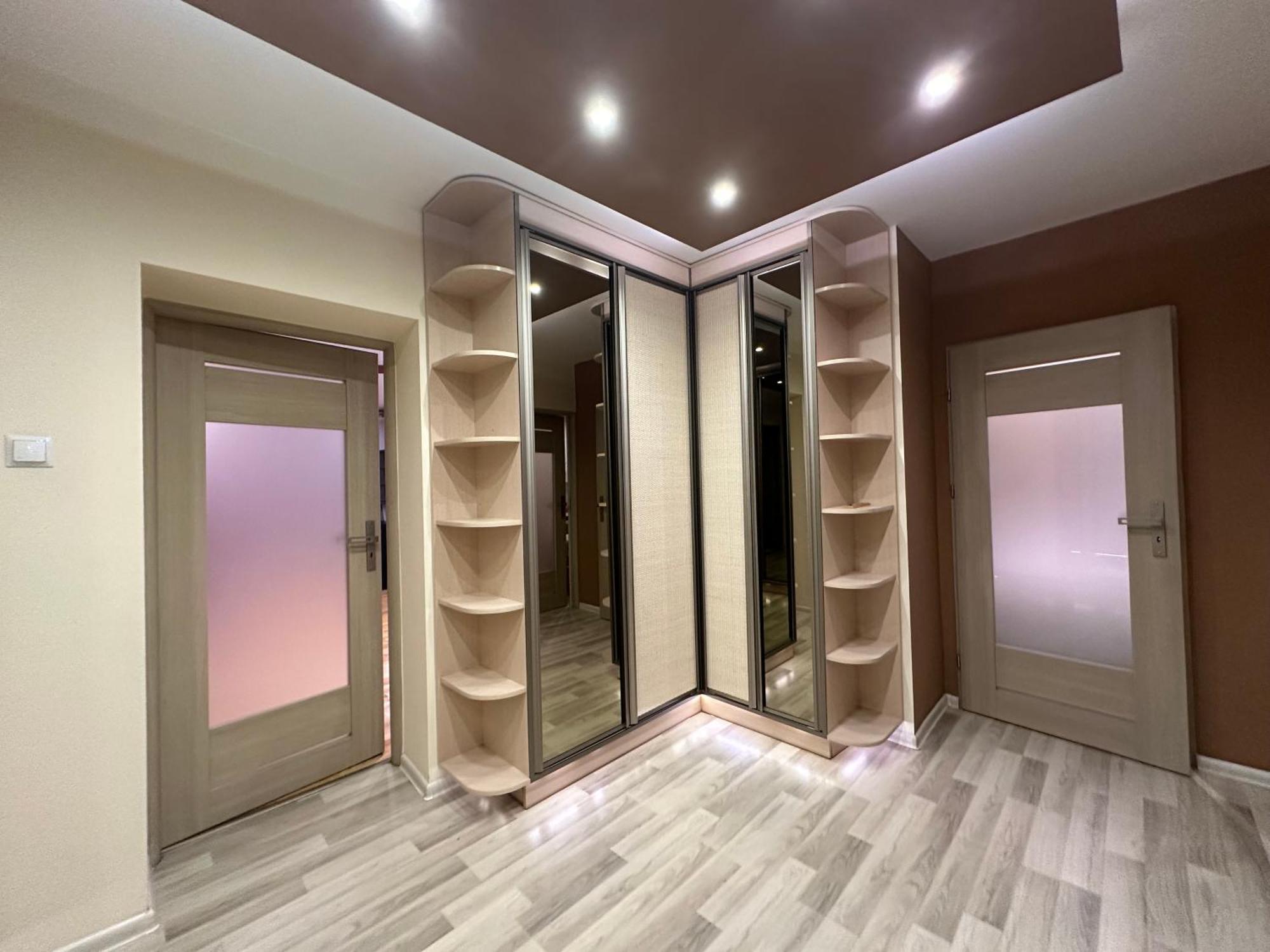 Large, Luxury Condo With Sauna แชมิตช์ ภายนอก รูปภาพ