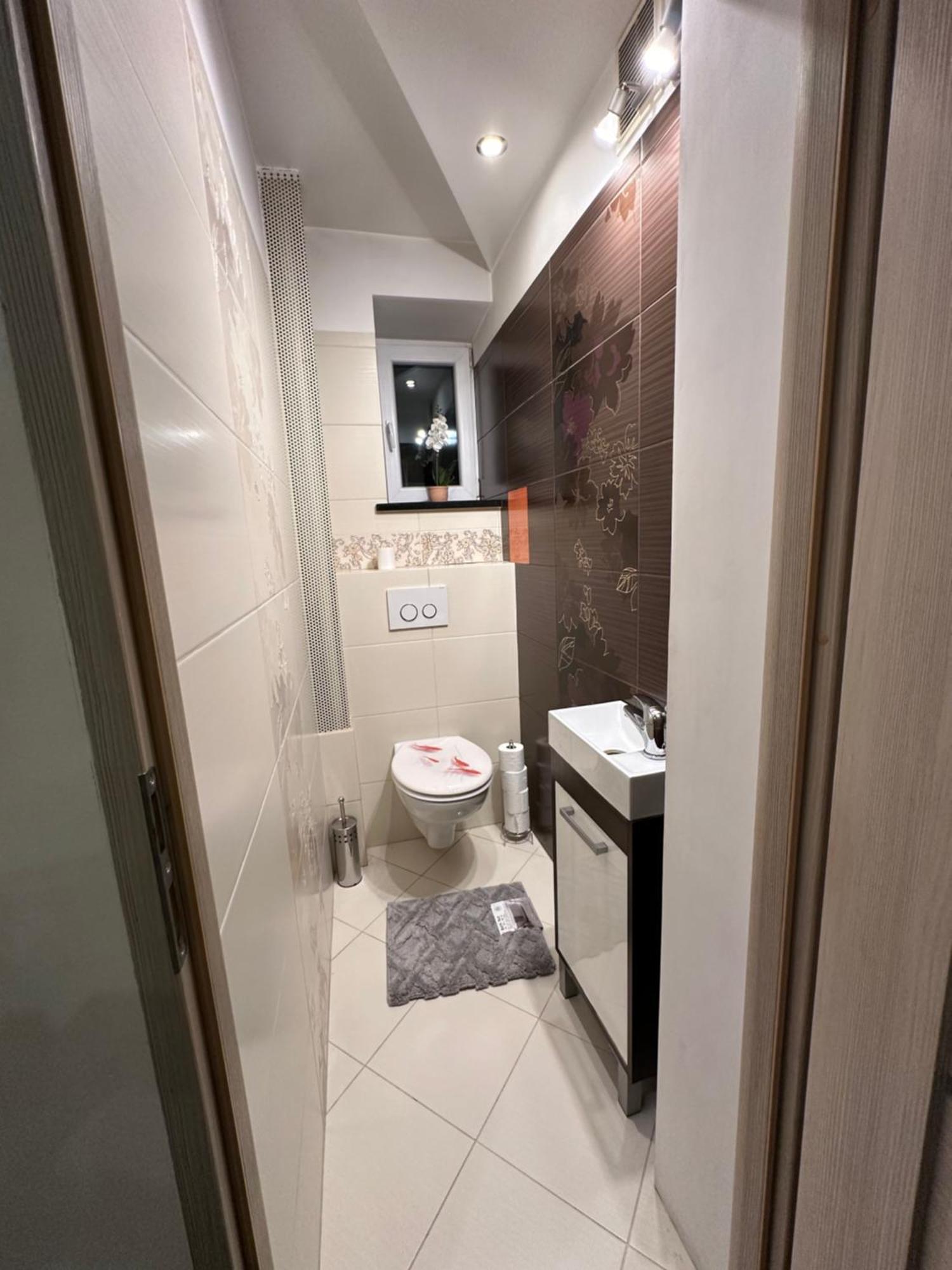 Large, Luxury Condo With Sauna แชมิตช์ ภายนอก รูปภาพ